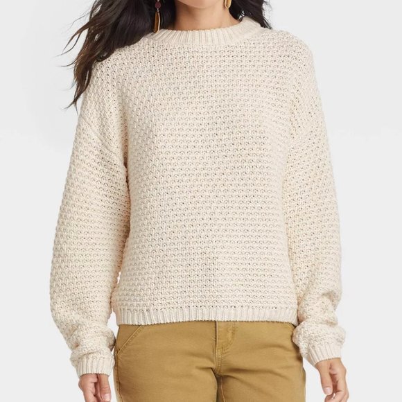 Universal Thread Sweaters Universal Thread Cream Crewneck Pullover